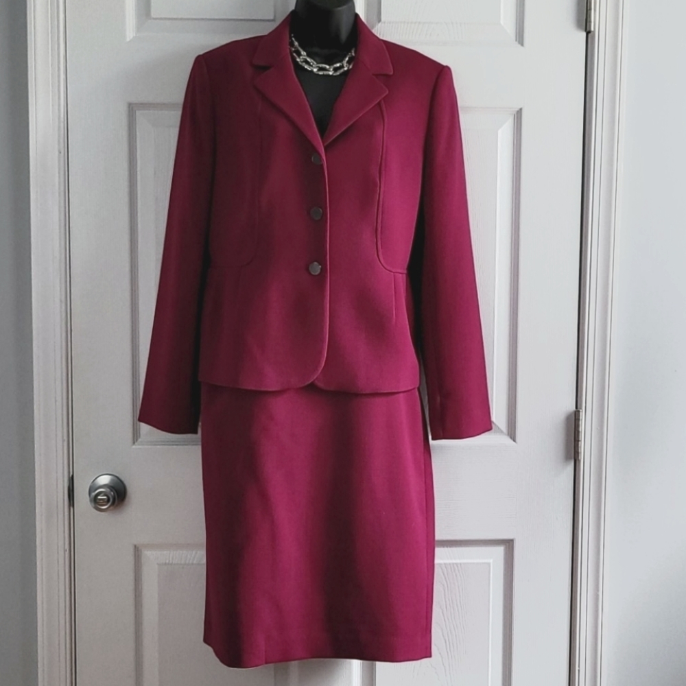 Women's Suit